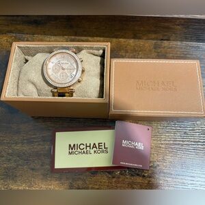 Michael Kors MK5538 Women’s Parker Wrist Watch